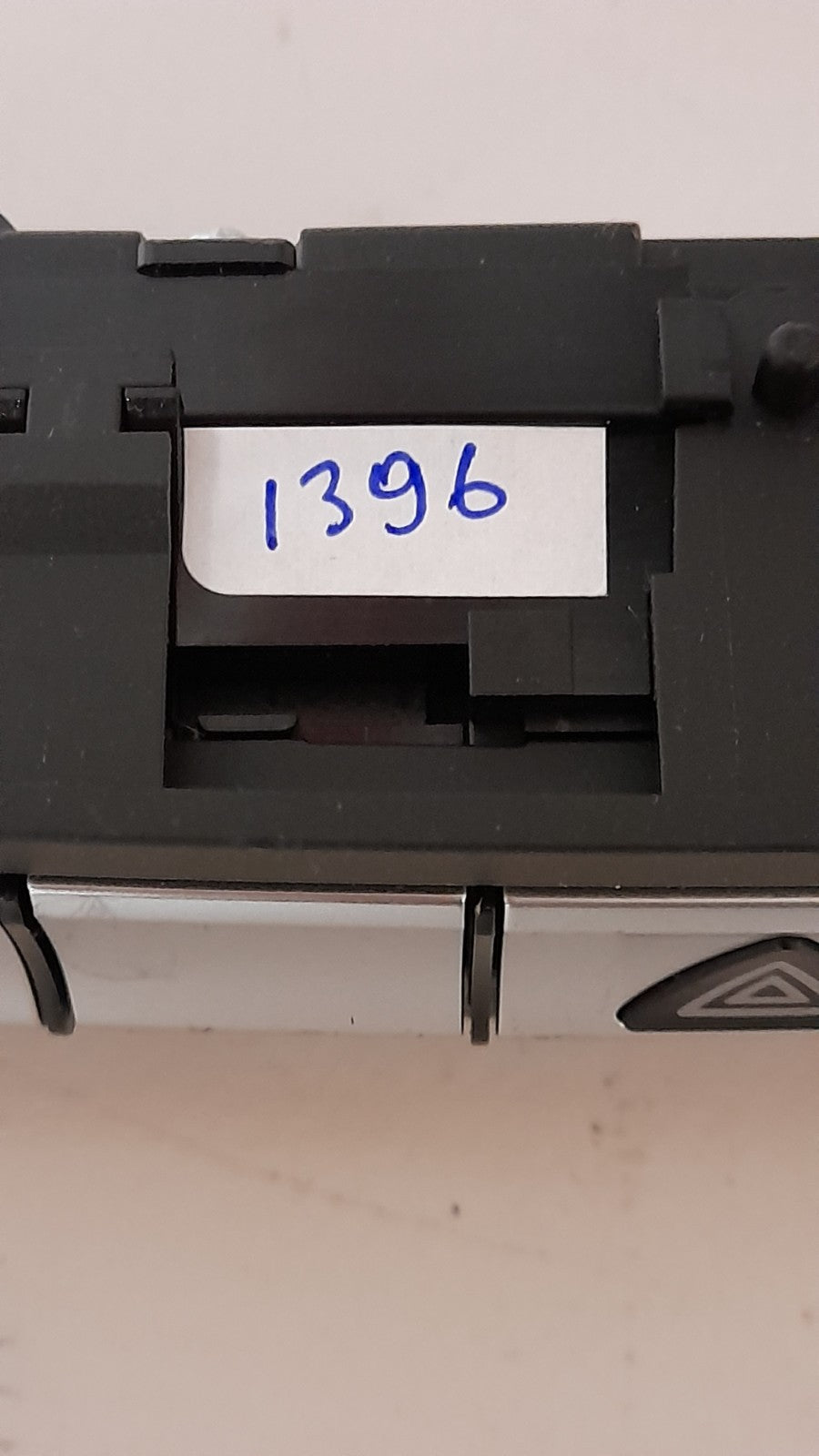 Original MERCEDES-BENZ A2469050002 SCHALTERBLOCK SWITCH BLOCK