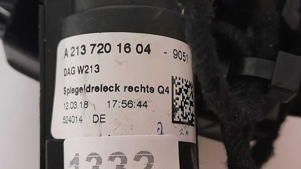 Mercedes E-Klasse W213 Burmester Spiegeldreieck Lautsprecher rechts A2137201604