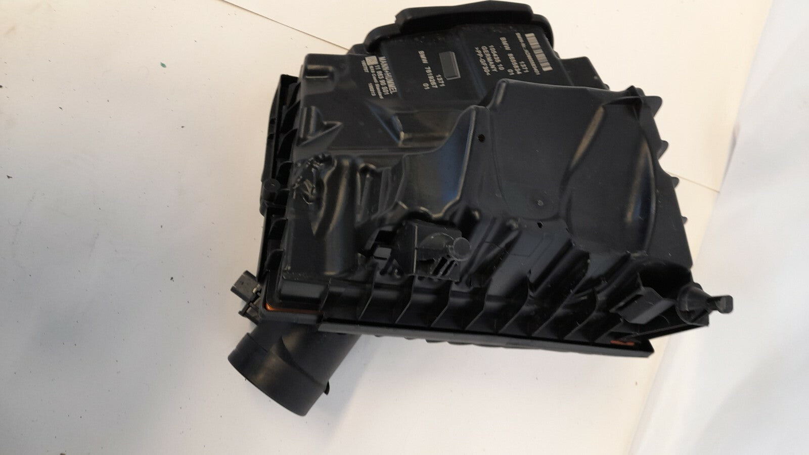 BMW X1 F48  Ansauggeräuschdämpfer Luftfilterkasten luftmassenmesser 8655834