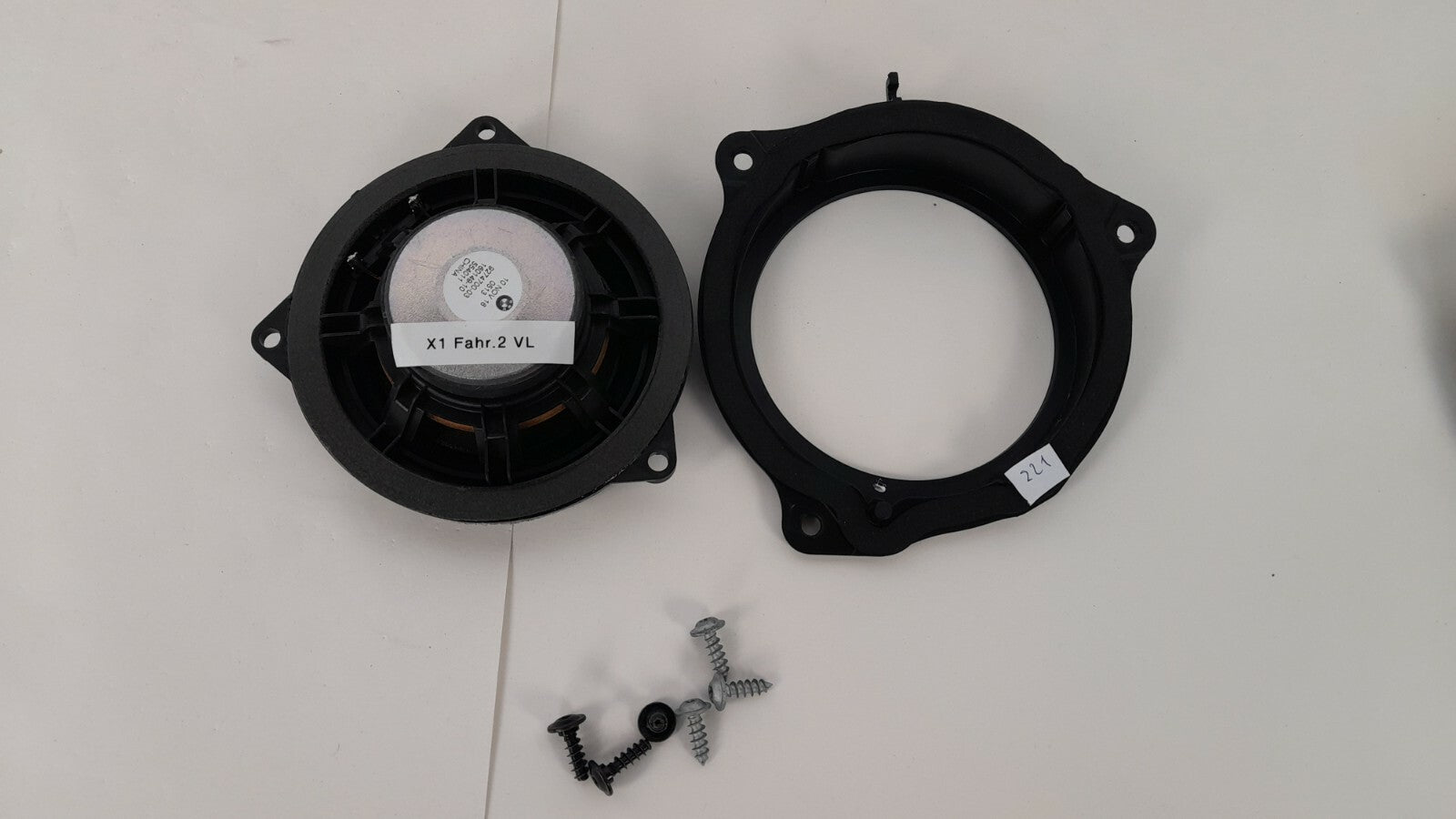 Original BMW X1 2.0d F48 Mitteltonlautsprecher Lautsprecher 9274700 Mini VL