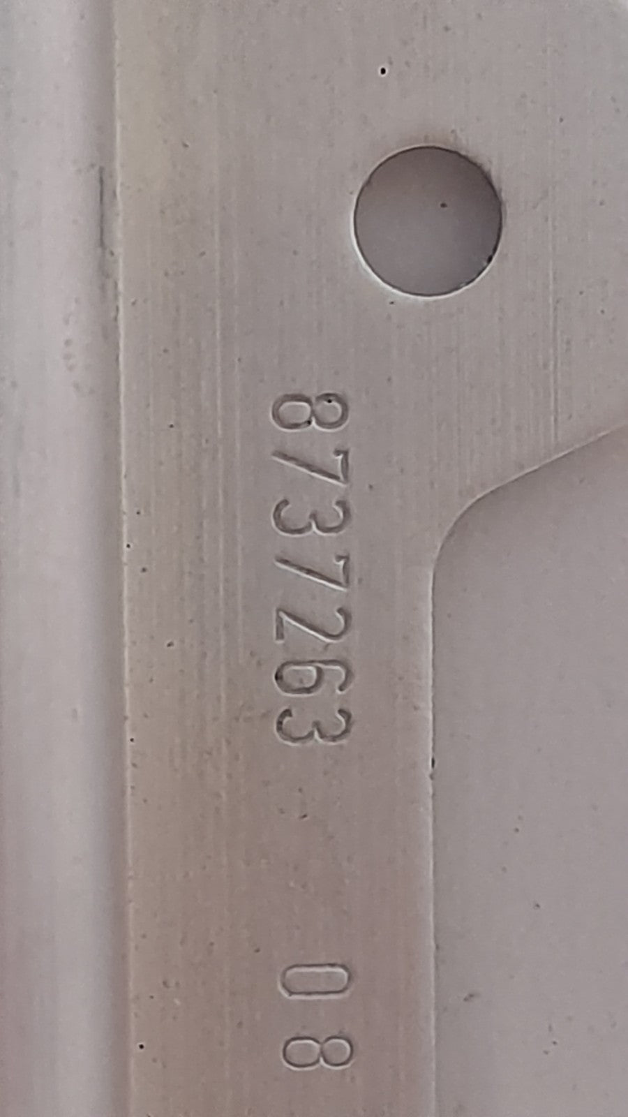 Original BMW X1 U11 18d 8737263 Verbindung unten mitte Querträger