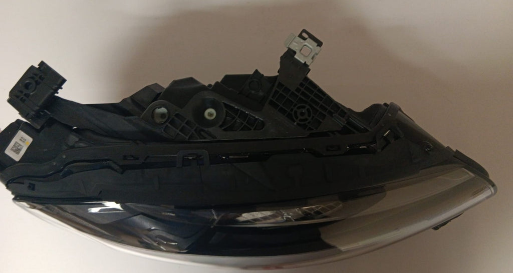 Mercedes-Benz CLA Frontscheinwerfer A1749064202 Led Rechts, headlight right LED