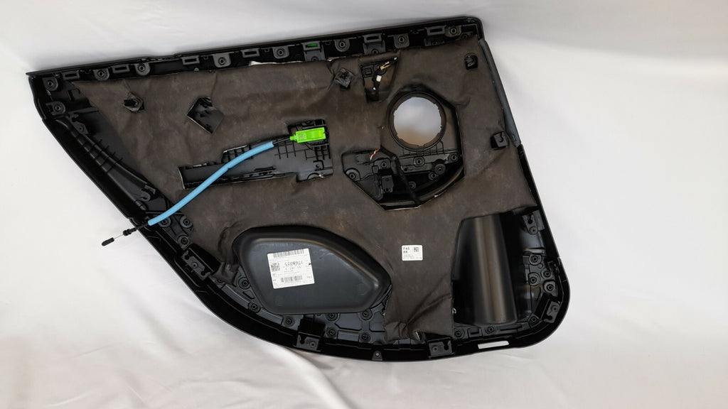 BMW 218i F46 Türverkleidung hinten rechts Türöffner innen hinten sensatec black