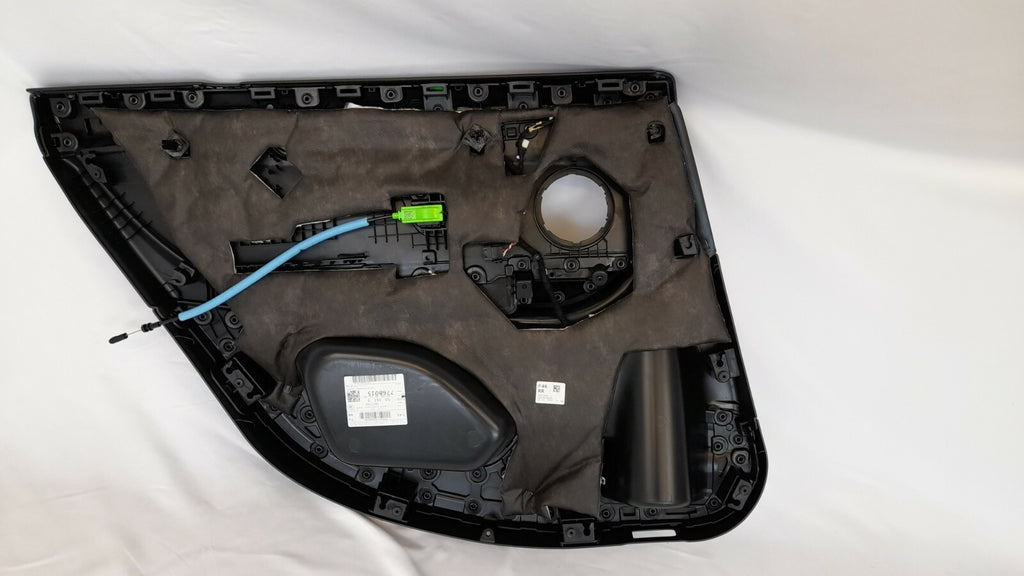 BMW 218i F46 Türverkleidung hinten rechts Türöffner innen hinten sensatec black