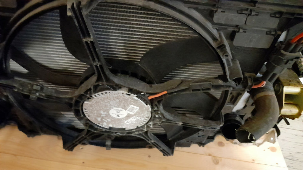 Original BMW 5er F11 Tourin  Kühler Kondensator Lüfter Fan Kühlerpaket [950]