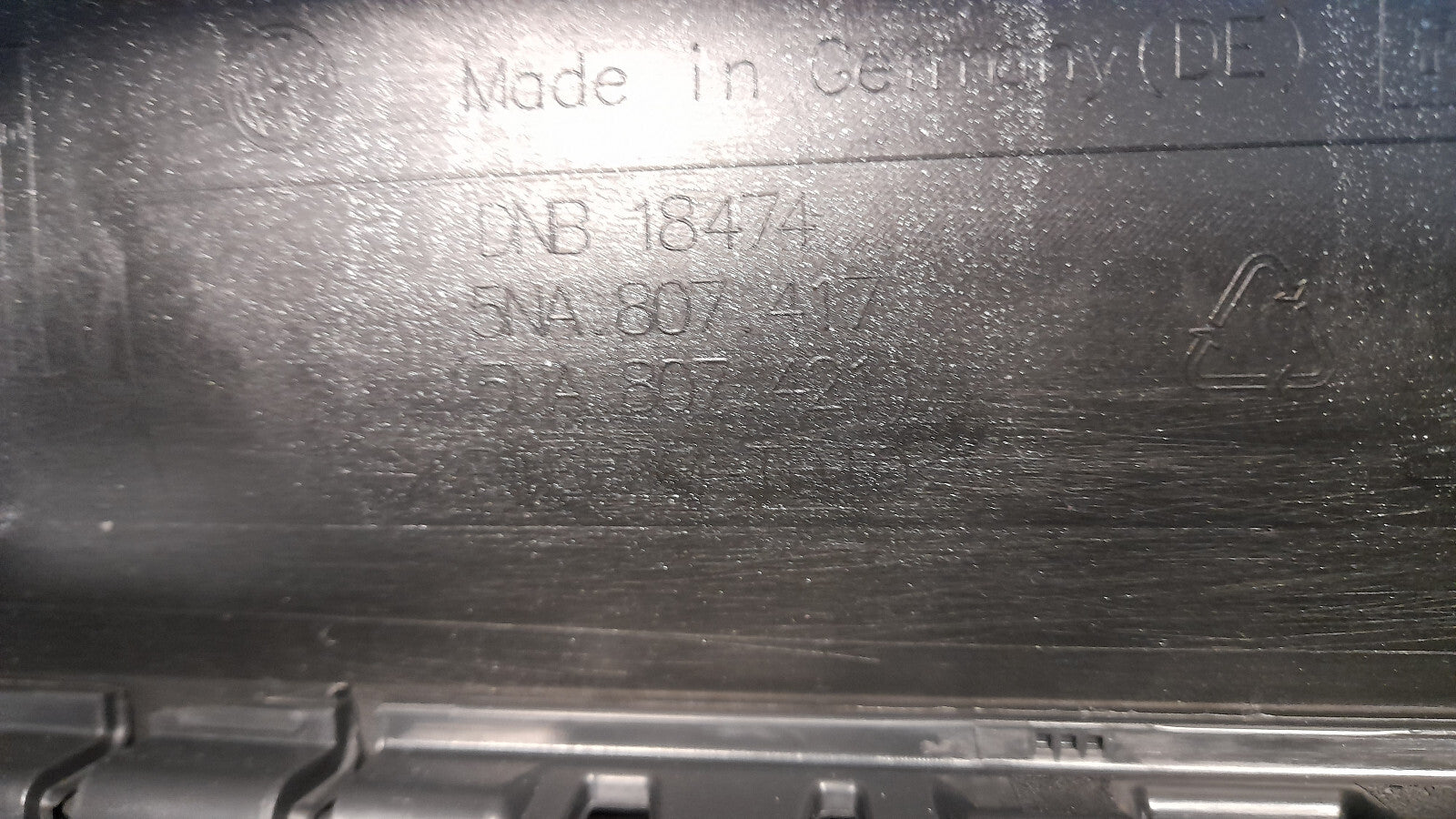 Original VW Tiguan AX1 Facelift Stoßstange Stoßfänger hinten Reflexsilber 6x PDC