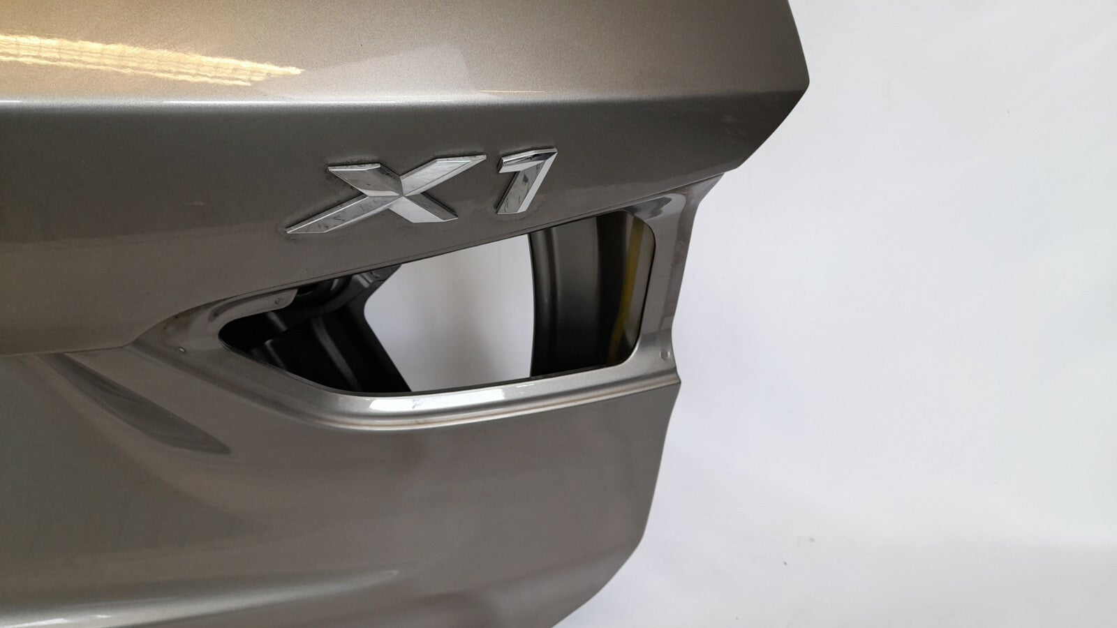 Original BMW X1 F48 2.0d Heckklappe C08 platin silber metallic Trunk 41007350826