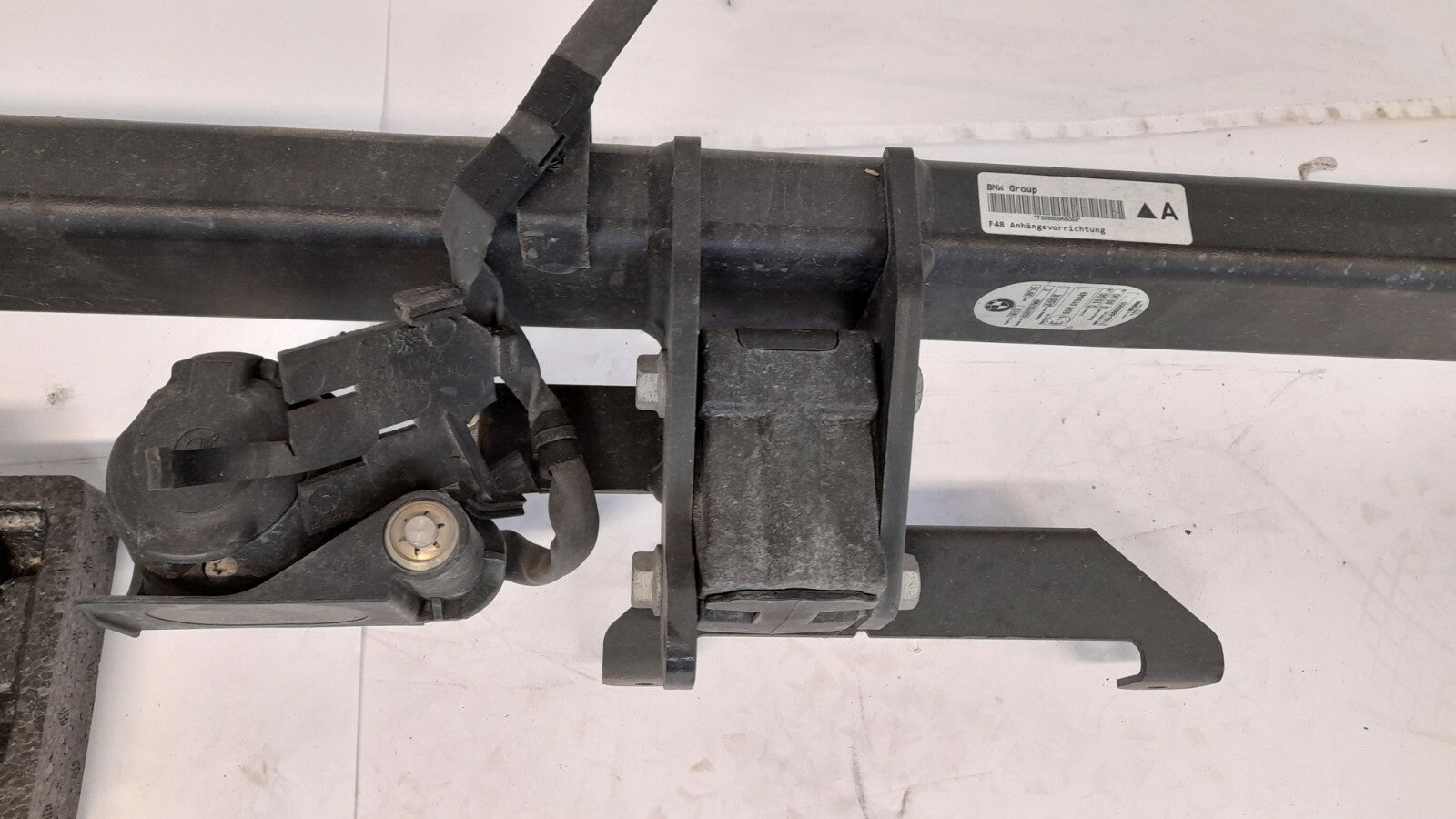Original BMW X1 1.6i F48 ANHÄNGERKUPPLUNG ABNEHMBAR  hitch removeable