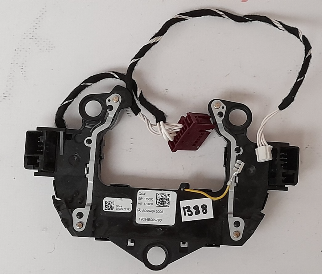 Original Mercedes-Benz  AMG Kontaktplatte Lenkrad A0994643006