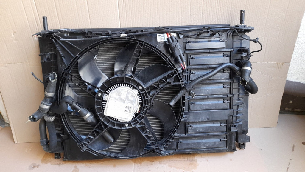Mini F56 BEV Cooper SE Cabrio F57 Kühlerpaket Kühlerlüfter fan cooler 8486441