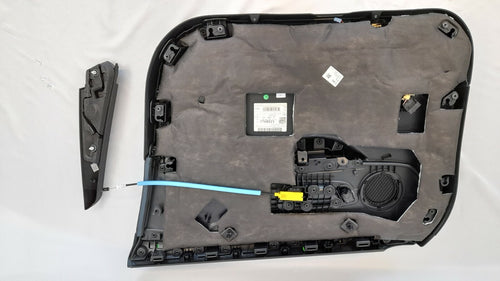 BMW 2er F46 Gran Türverkleidung vorne links Türöffner innen vorne sensatec black