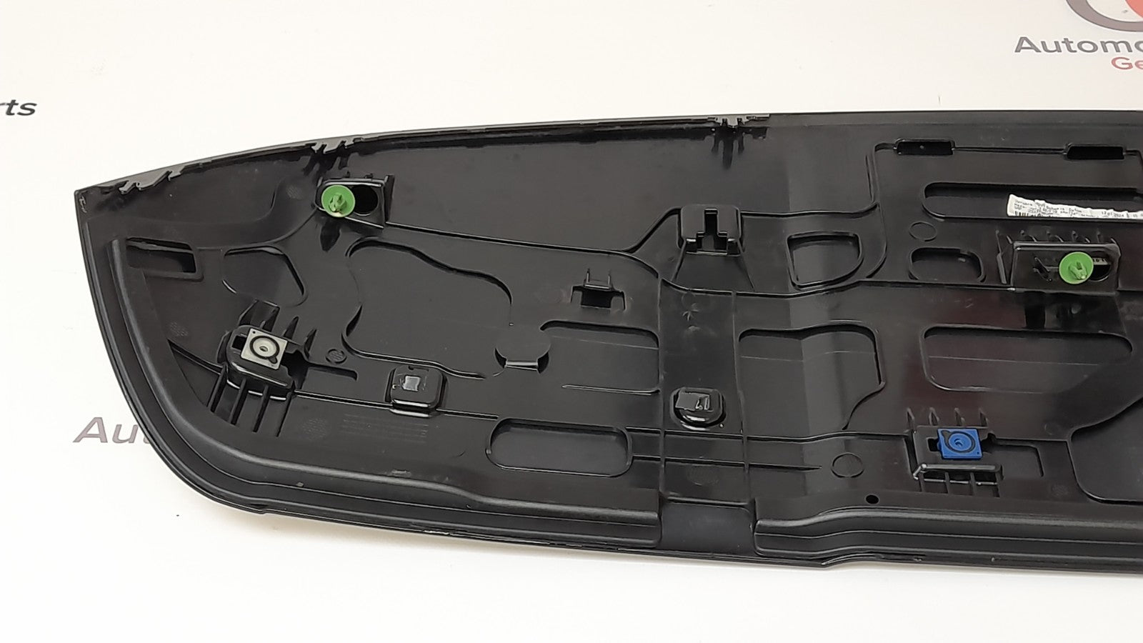 Orginal  BMW F40 1er Spoiler Heckklappe Spoiler  7456069 7456070