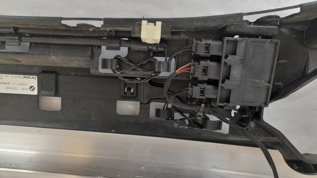 BMW 7er 750LXiA G11 12 LCI Träger hinten 5112735714 mit Sensor Wire Smart Opener [450]