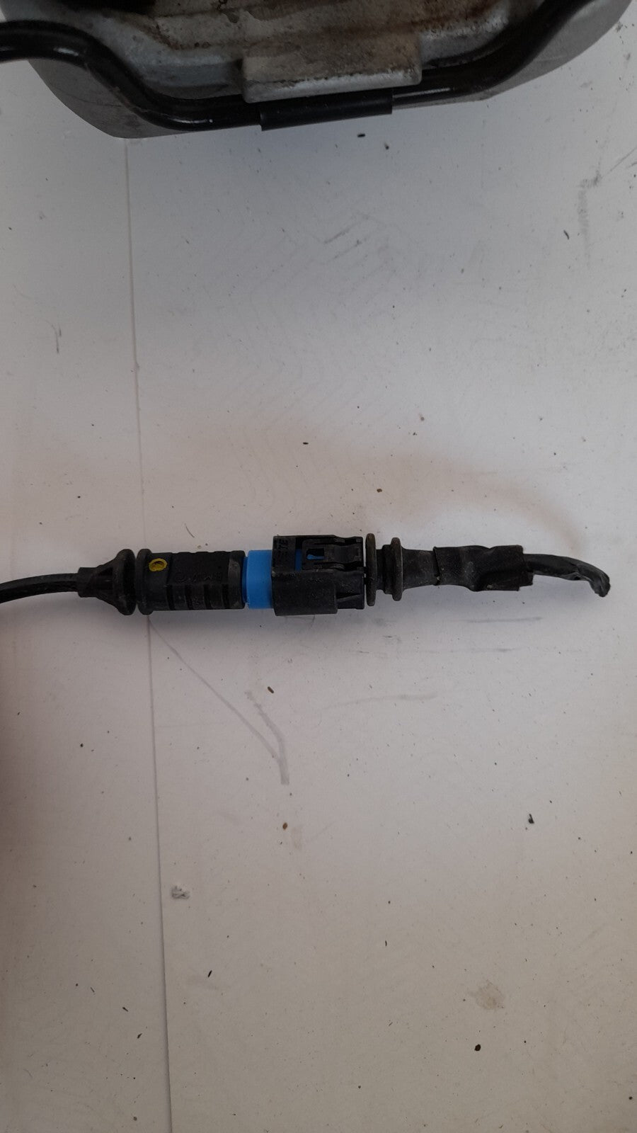 Original BMW G20 G30 G31 G32 G11 G01 G02 Bremssattelgehäuse vorne links 6883483