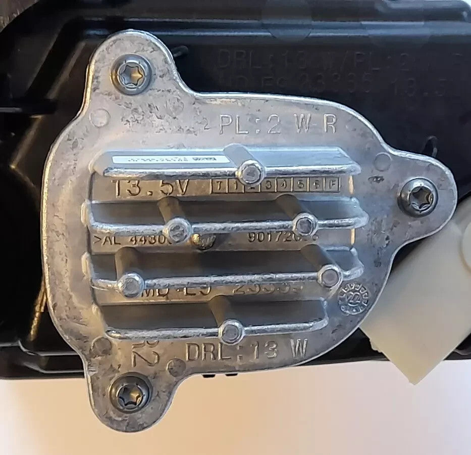 Audi Q2 81A Original LED Scheinwerfer Komplett rechts Headlight right 81A941012 [439]