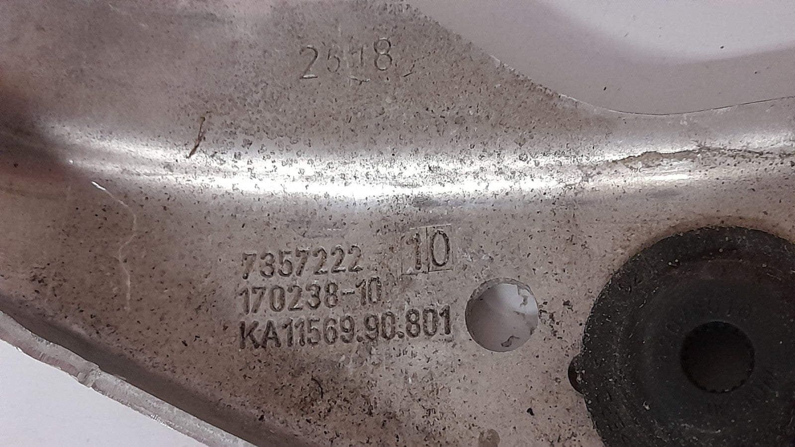Original BMW X1 U11 18d 8737263 Verbindung unten mitte Querträger