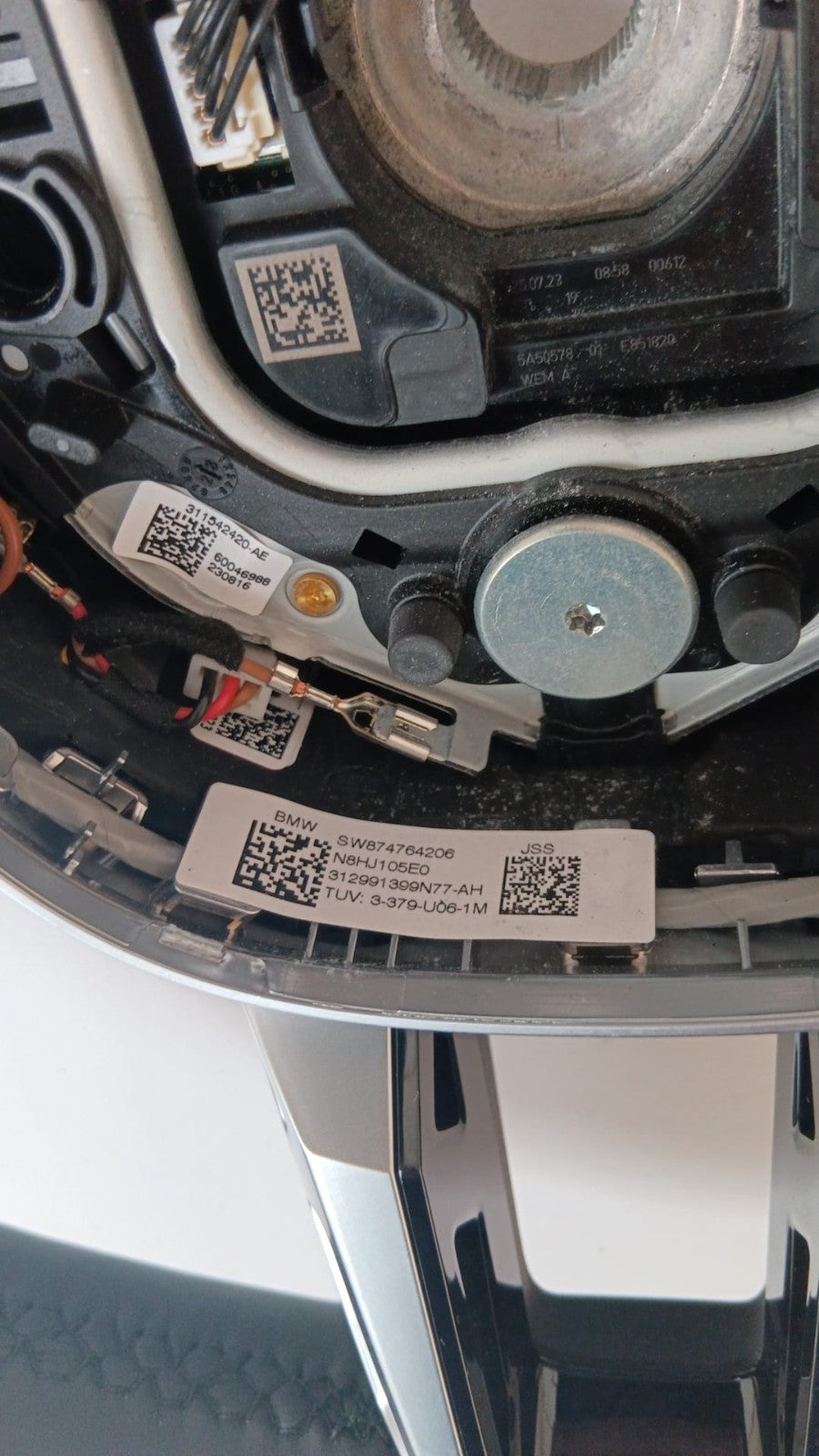 BMW 1er F70 -2er U06 und F74 - X2 U10 - X1 U11 Lenkrad Sport M Leder 32305A4EE20