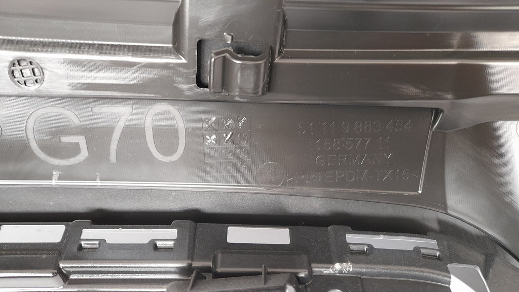 BMW 7er G70 Front stoßfänger Bumper  Blacksapphire Stoßstange MSP  M Paket Pro [1699]