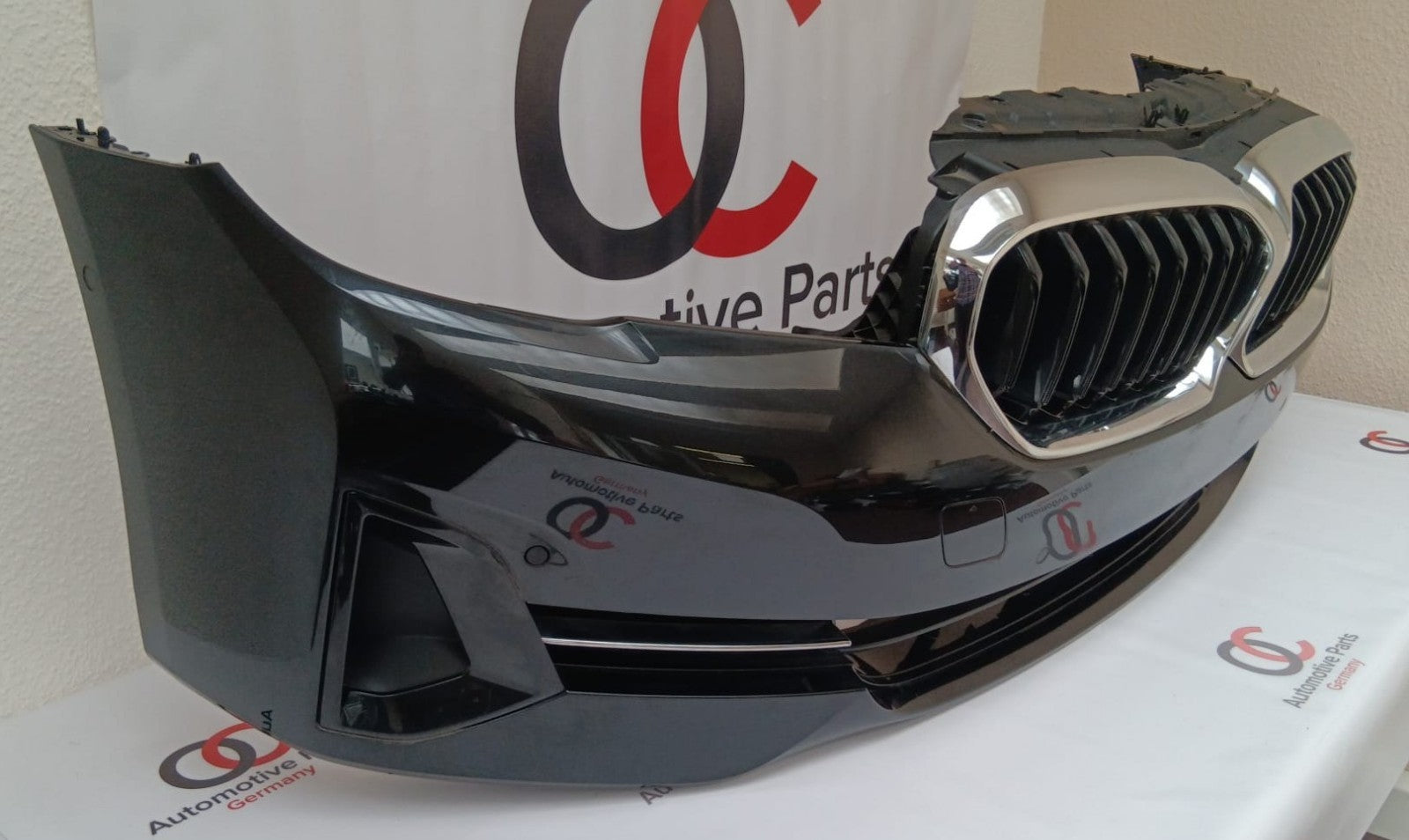 Original BMW 5er G30 G31 Stoßfänger Serie vorne / front bumper / Stoßstange