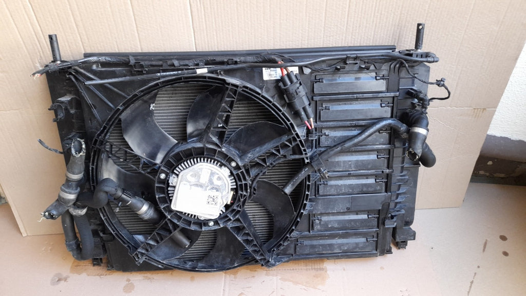 Mini F56 BEV Cooper SE Cabrio F57 Kühlerpaket Kühlerlüfter fan cooler 8486441