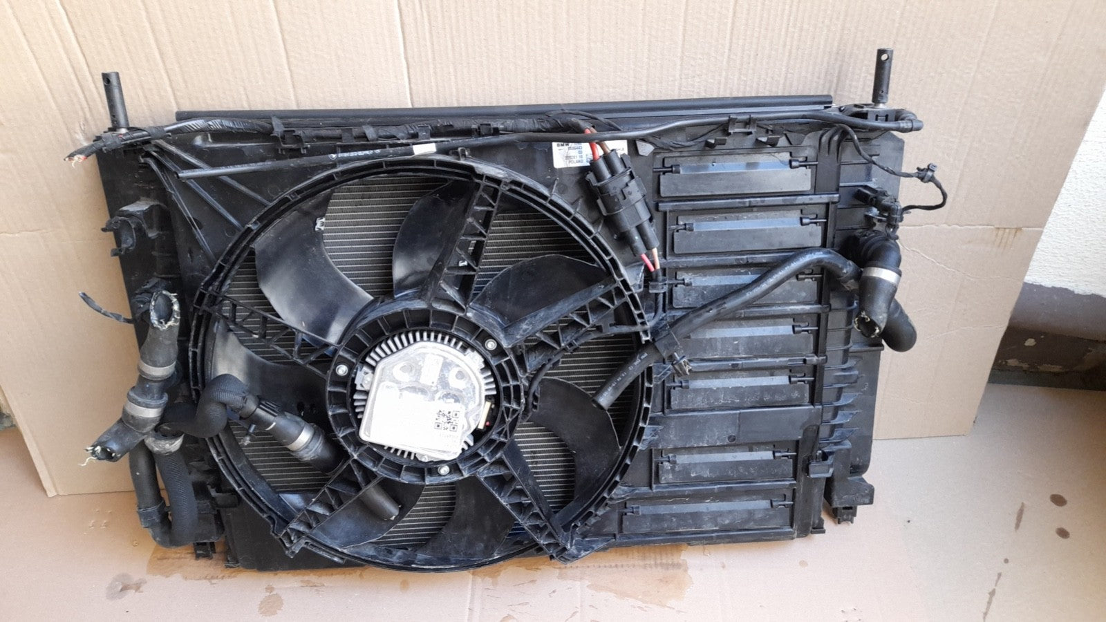 Mini F56 BEV Cooper SE Cabrio F57 Kühlerpaket Kühlerlüfter fan cooler 8486441