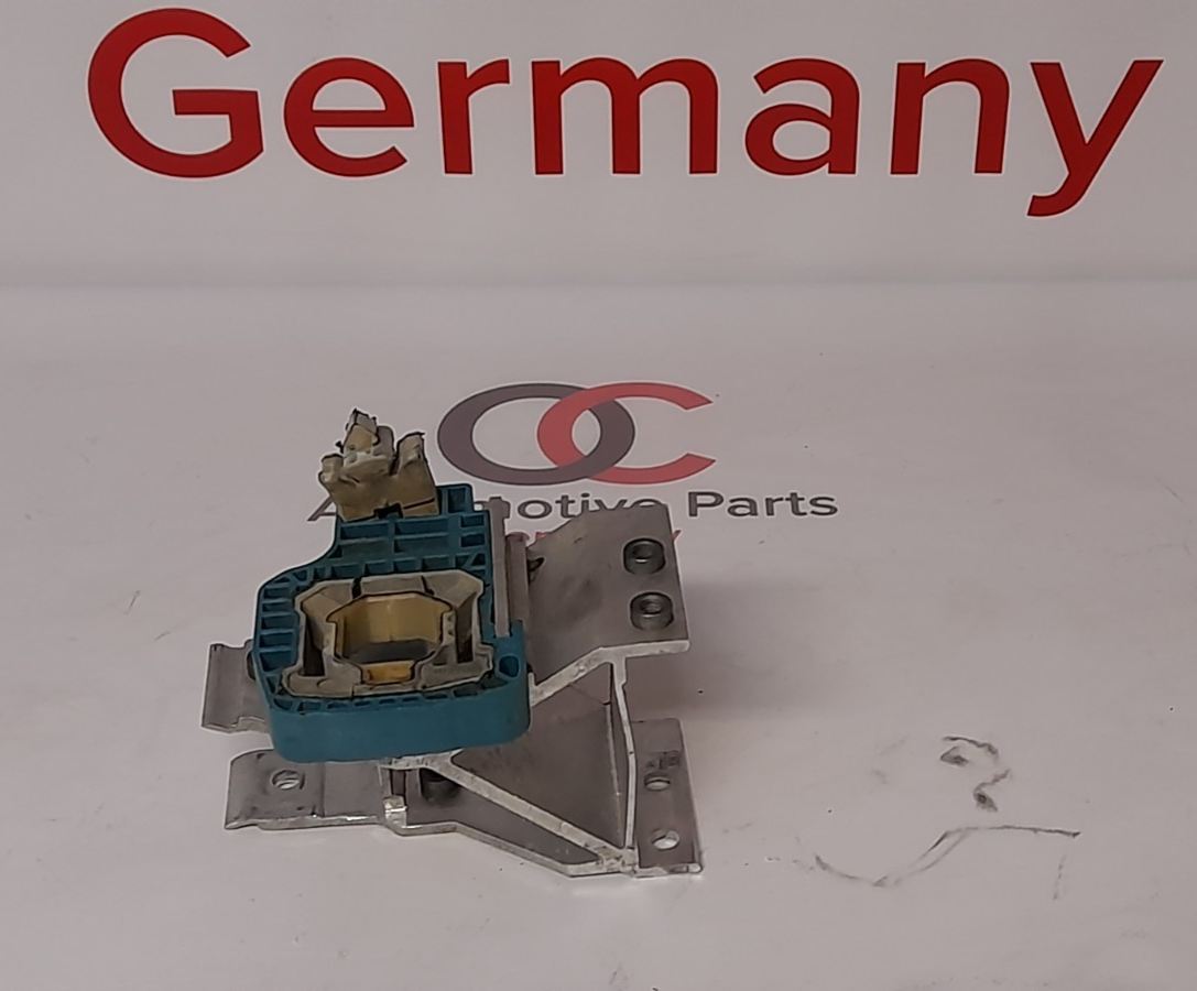 Orginal BMW 5 7 8 G30 G15 G12  Vorne Stoßstange Adapter links 7357215