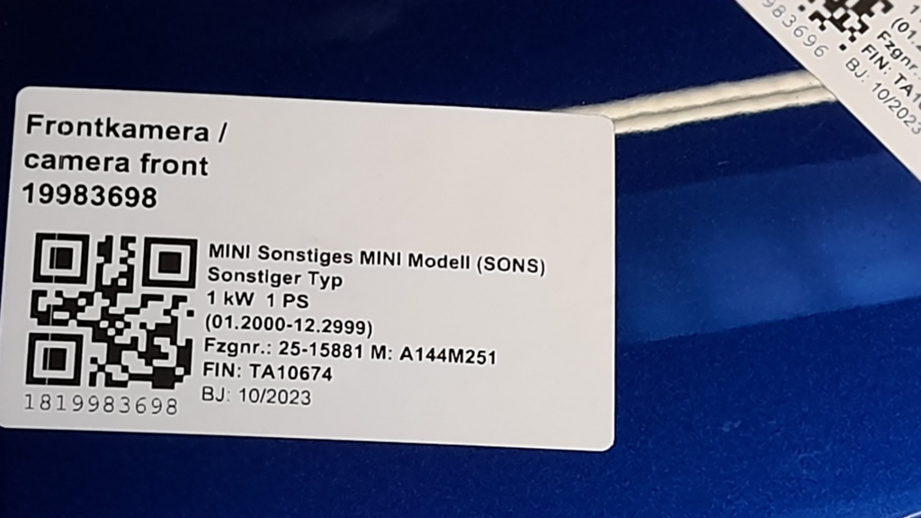 Mini Cooper J01 Cooper SE Stoßfänger vorne bumper Blazing blue PDC ACC Front Kam