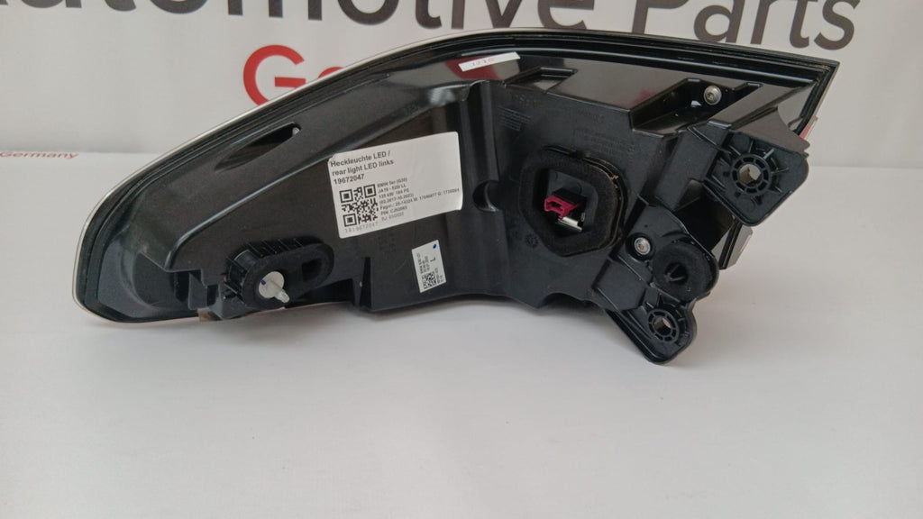 BMW 5 G30 LCI Rückleuchte 8493811 Links Rearlamp