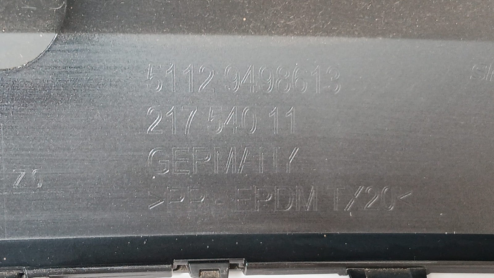BMW 5er G30 2022 LHD LCI Heckstoßstange Schwarz 51129498613 9498613 rear bumper