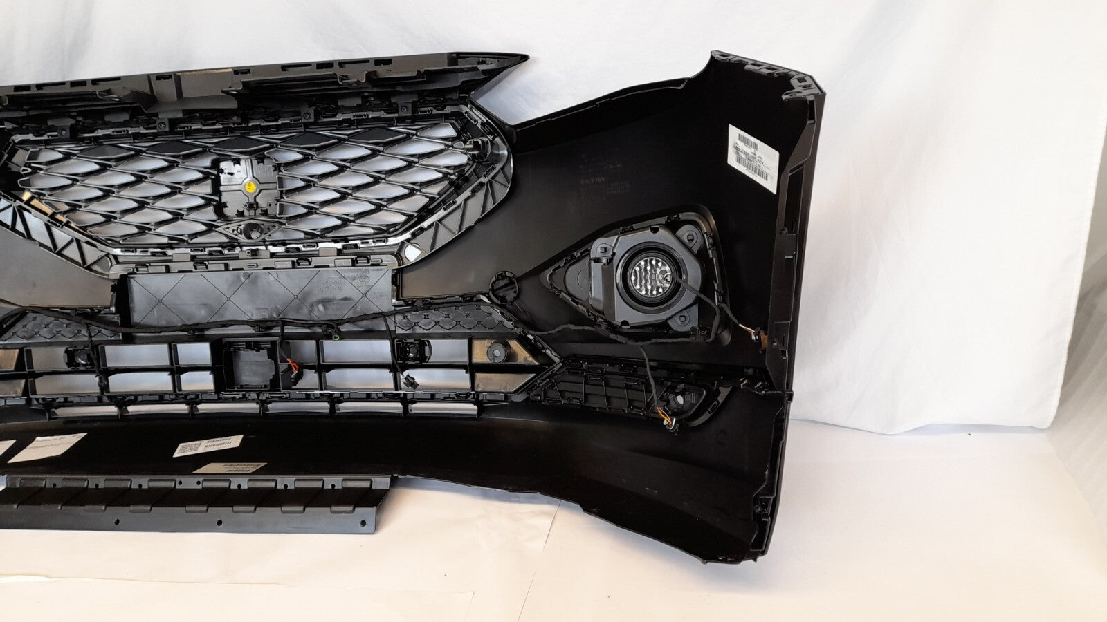Original SEAT Tarraco Stoßstange Bumper vorne   6 PDC DEEPBLACK C9X